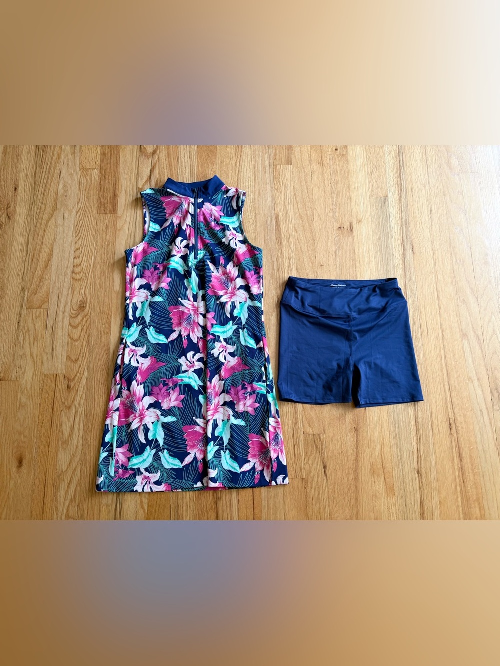 Tommy Bahama Women’s Racquet & Paddle Floral Dress matching with Navy Shorts XS